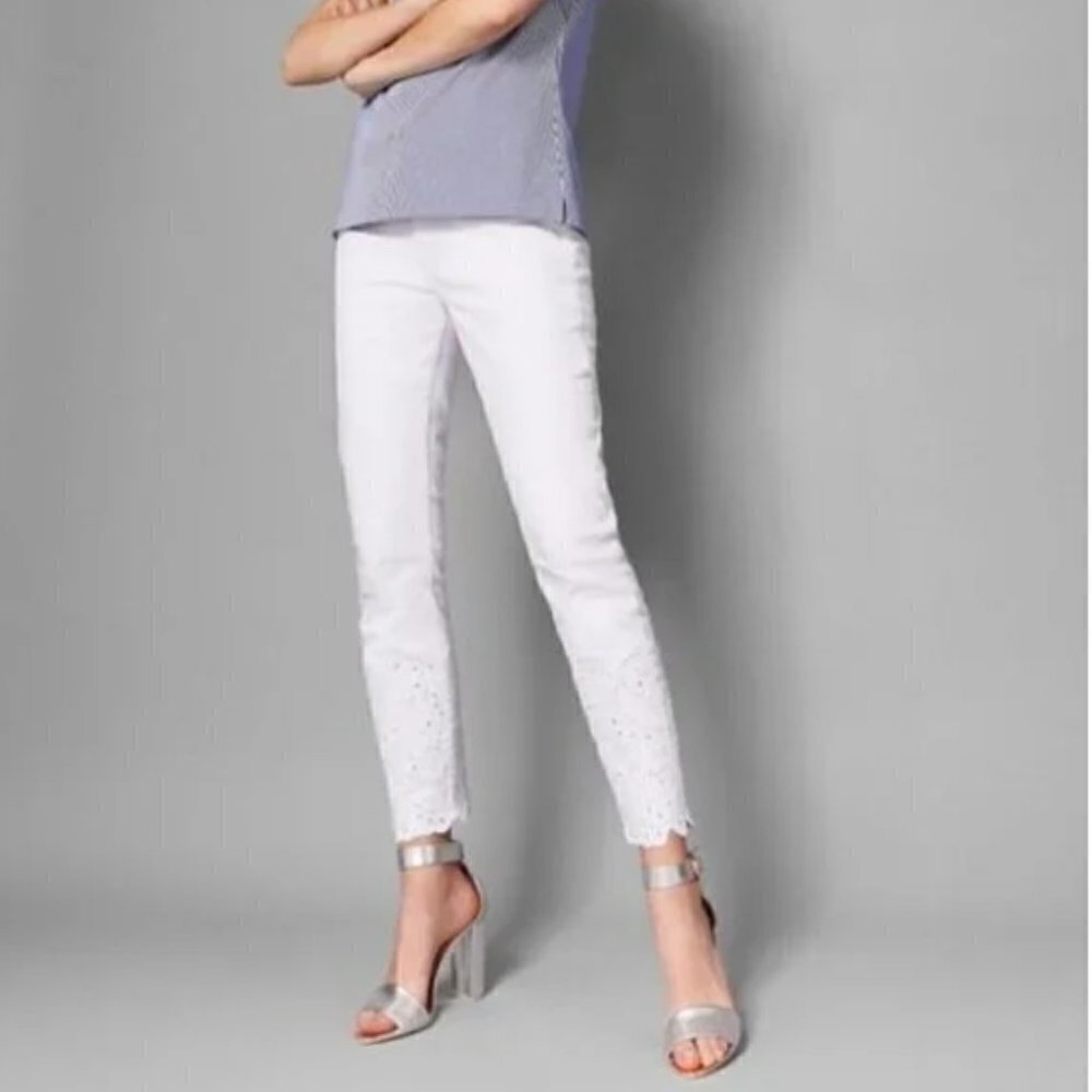 NWT Ted Baker Marriaa Embroidered Hem Classic High Rise Skinny Jeans White sz 26